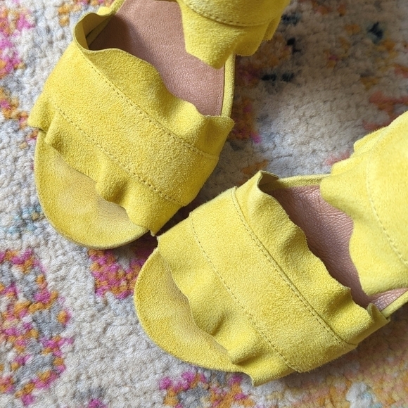 Free People Rosie Ruffled Suede Leather Open Toe Heeled Sandals Chartreuse 36 - Picture 3 of 16
